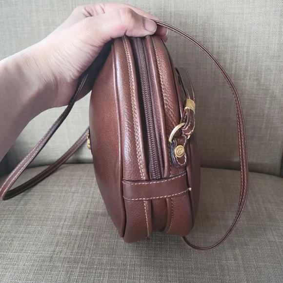 Gucci Round Brown Leather Crossbody Bag - Picture 3 of 16